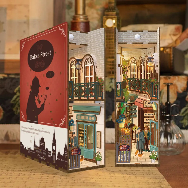 Baker Street book nook kit – detail view 7