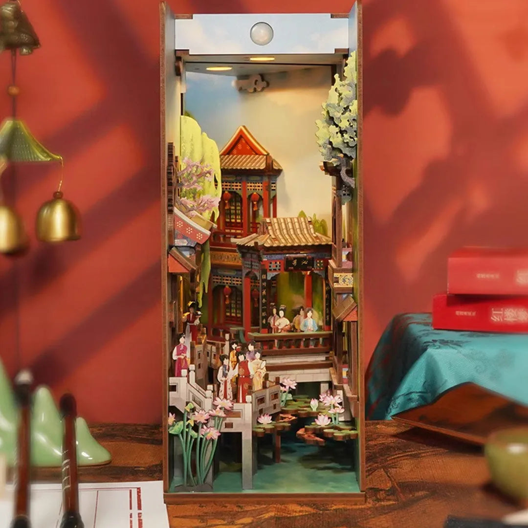 Dream of Red Mansions Book Nook Kit