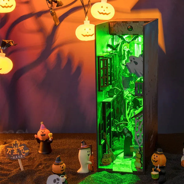 Halloween Alley Book Nook Kit