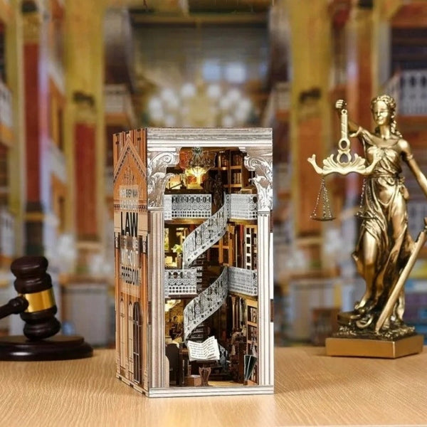 Law Library Book Nook Kit