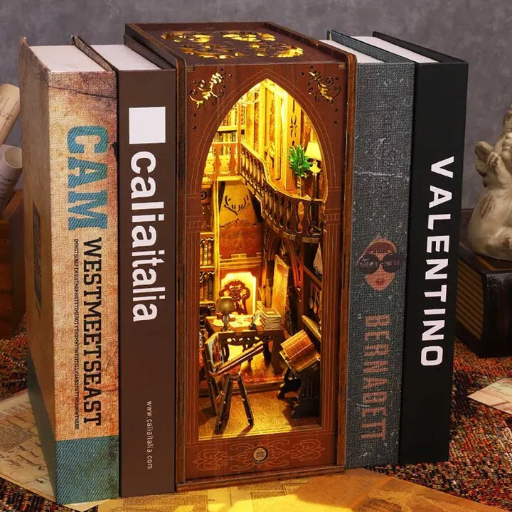 Book Nook - Biblioteca de Libros