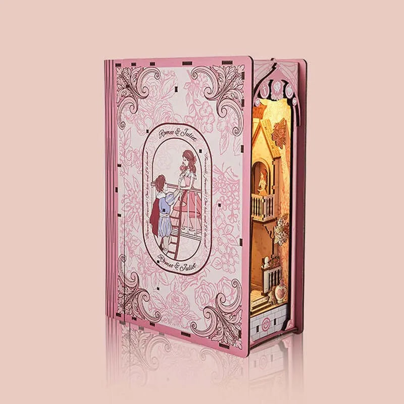 Romeo and Juliet Book Nook Kit