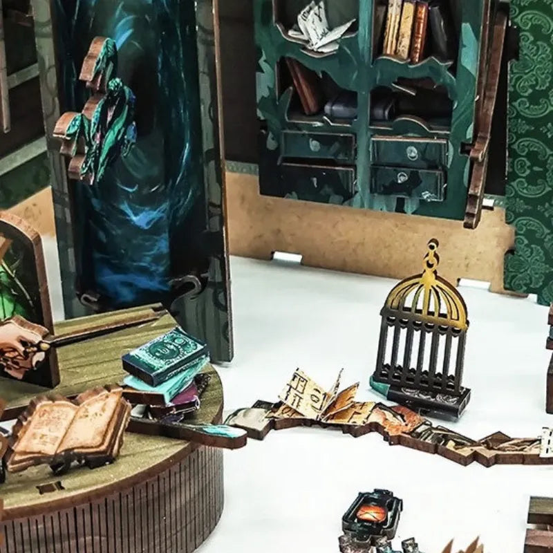 Snake House Book Nook Kit