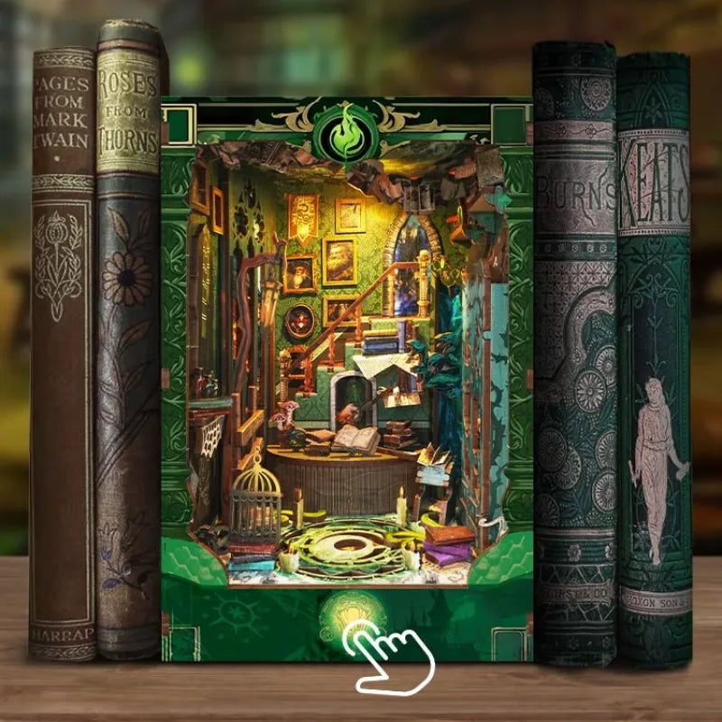 Snake House Book Nook Kit