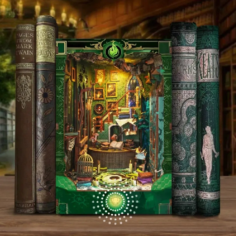Snake House Book Nook Kit
