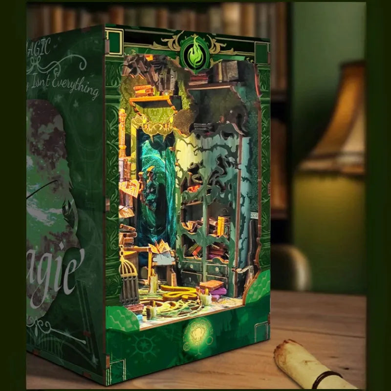 Snake House Book Nook Kit