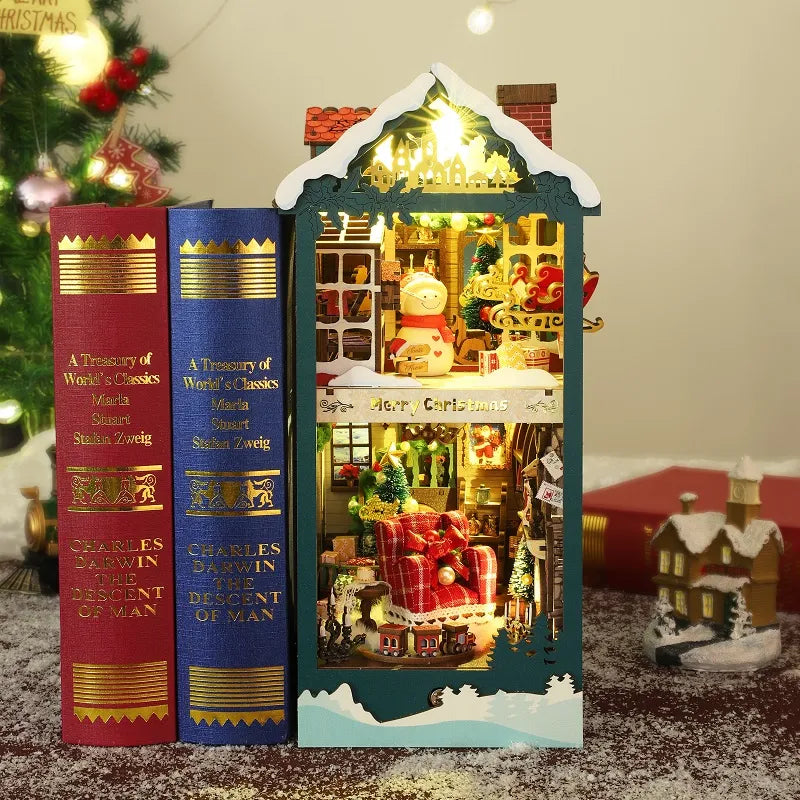 Merry Christmas Book Nook Kit