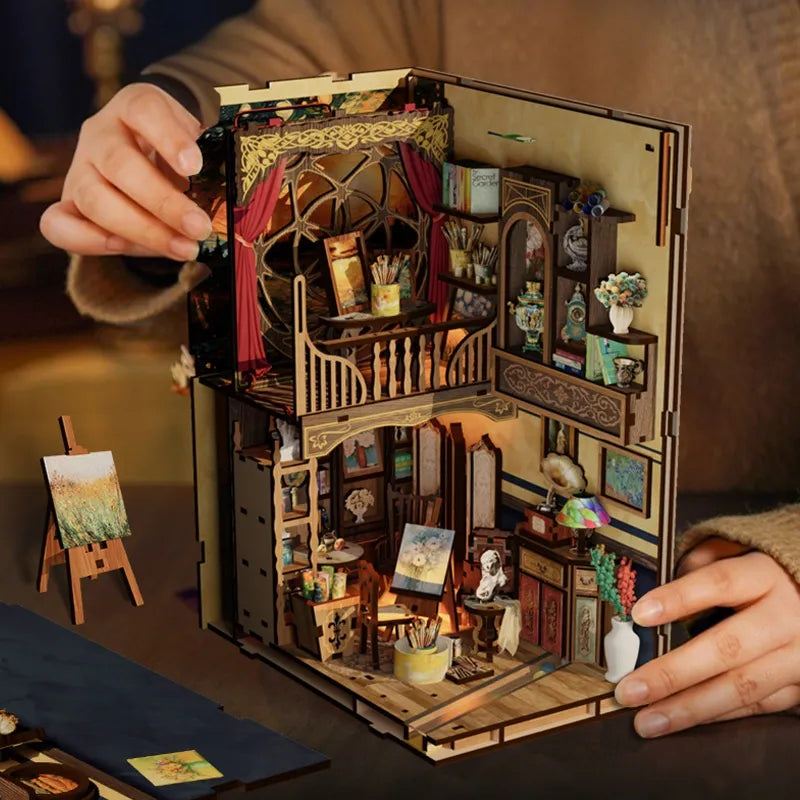 A World Within The Frame Book Nook Kit