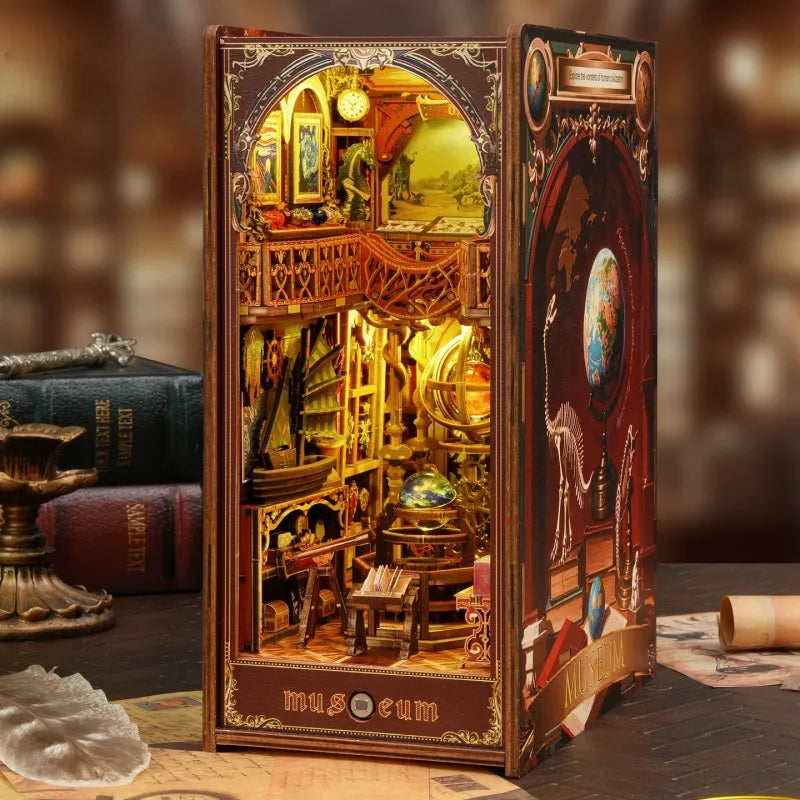 Century Museum Book Nook Kit