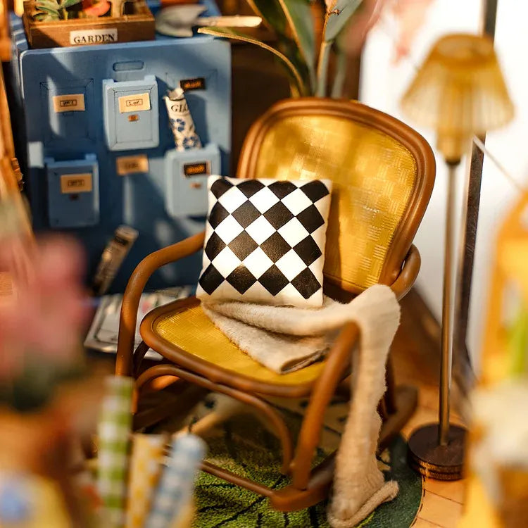 Holiday Garden House Book Nook Kit