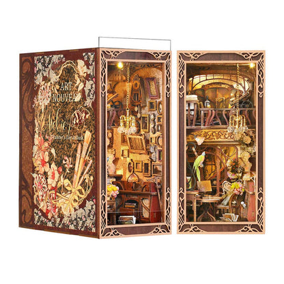 Painter's Day at Dusk Book Nook Kit