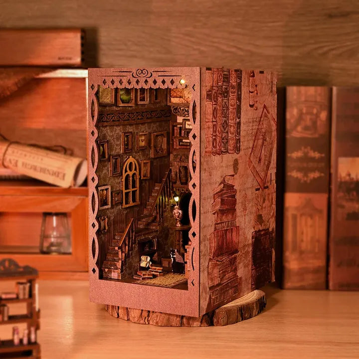 Scholar's Dream Book Nook Kit
