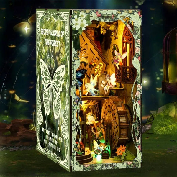 Secret World of the Forest Book Nook Kit