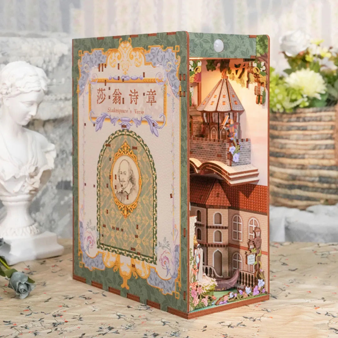 Shakespeare's Verse Book Nook Kit