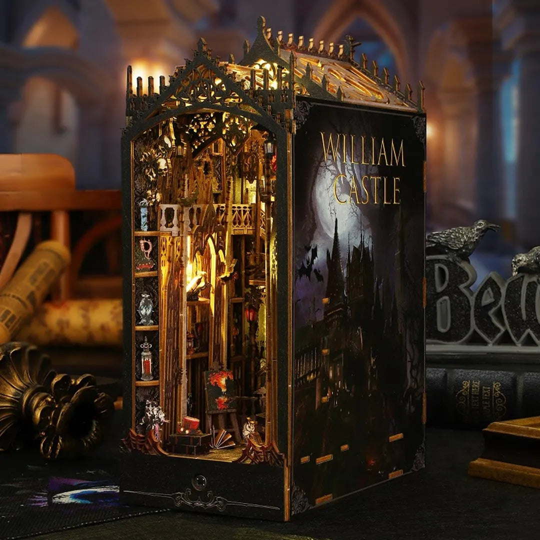 William Castle Book Nook Kit